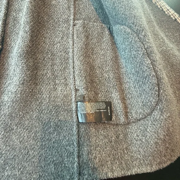 Theory Women's Gray Plaid Coat - Picture 5 of 5